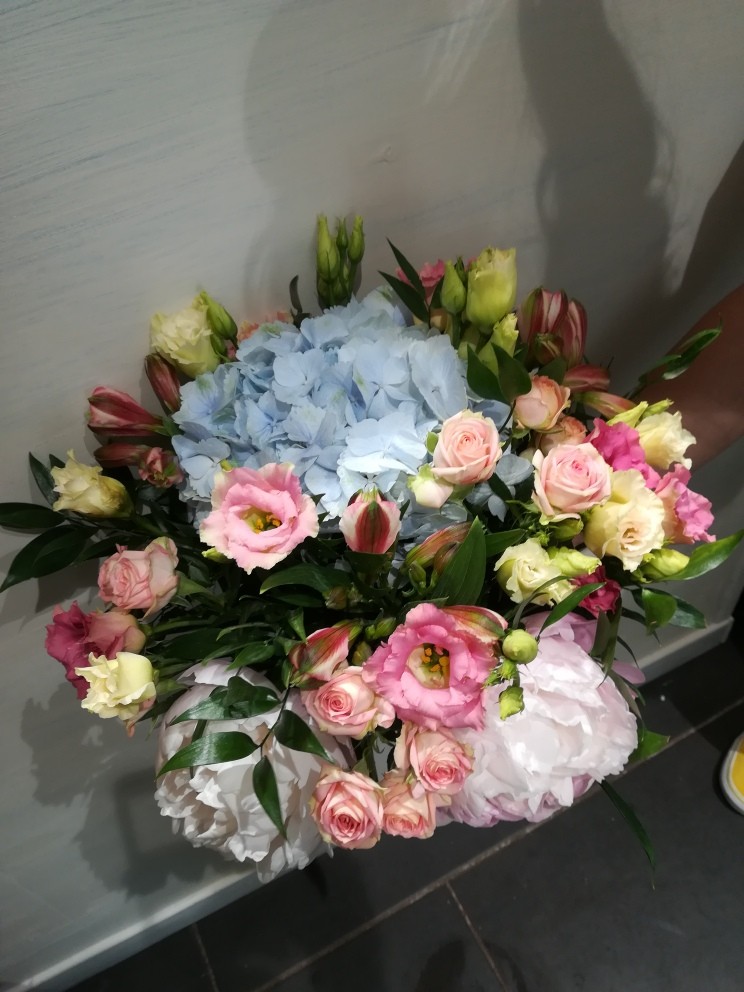 Bouquet rond fleurs variées