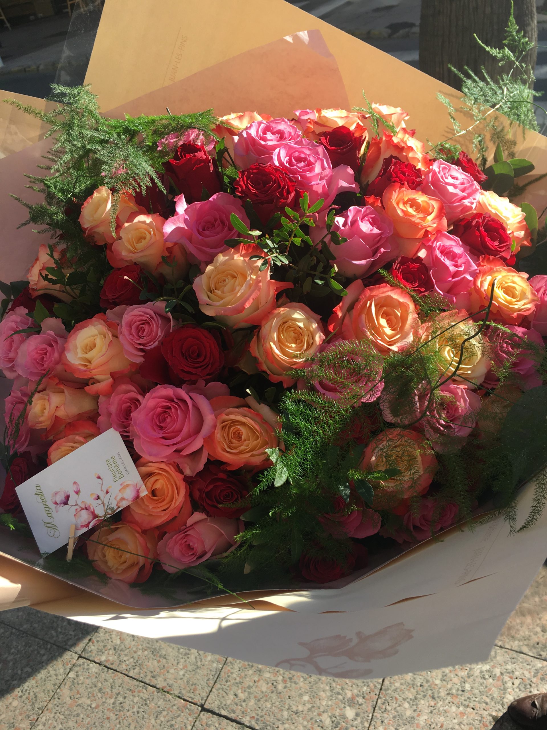 Bouquet Rond De Roses