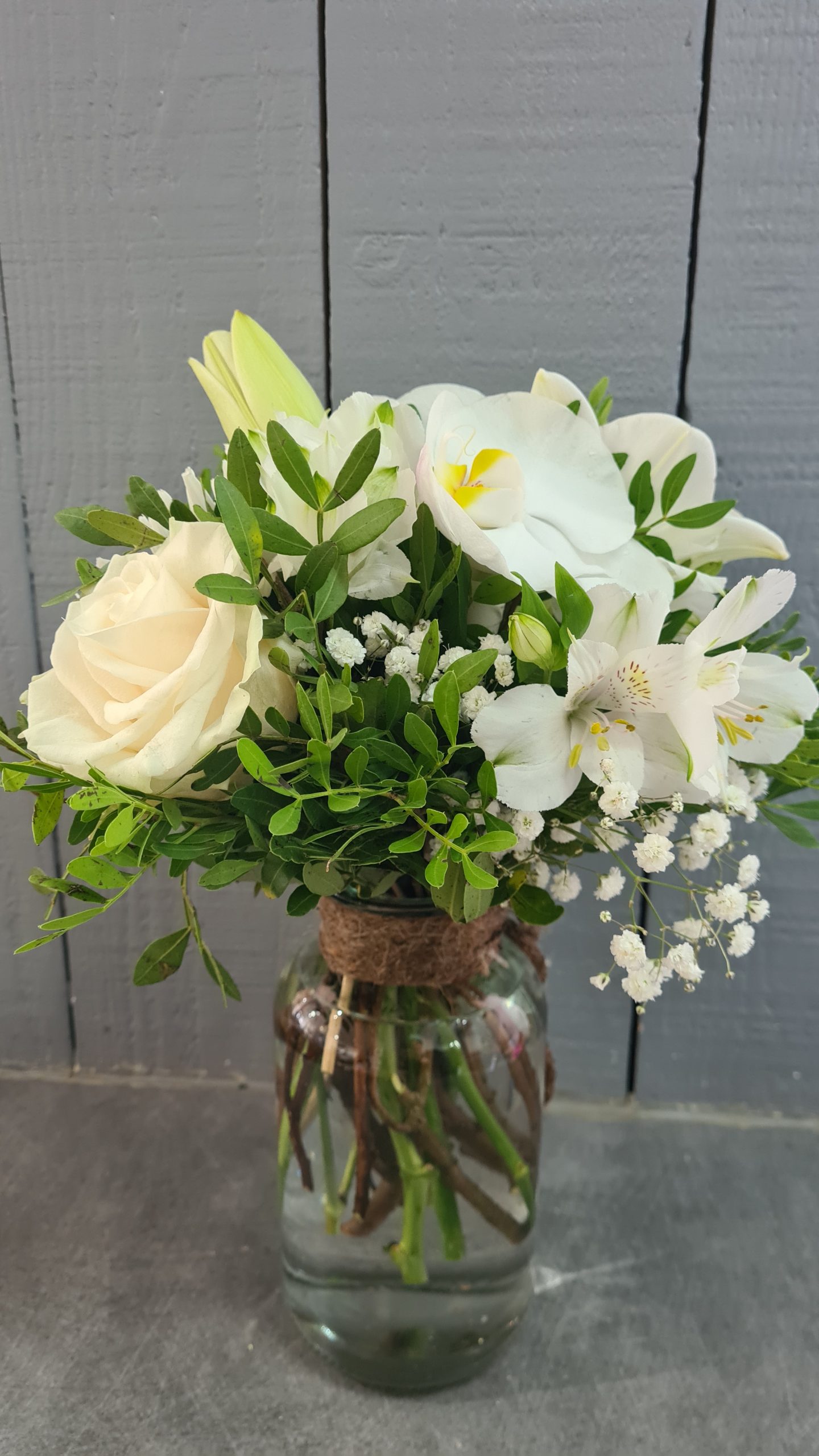 Bouquet white avec vase